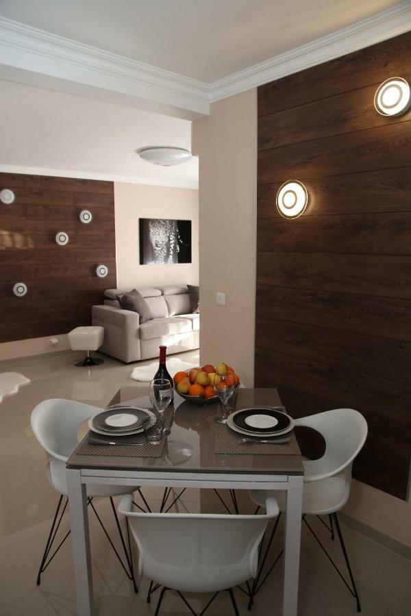 Stylish 2 Room Flat 60 Meters To The Beach Nice Buitenkant foto